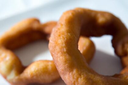 Flaky Pastry Donuts: A Crispy Twist on a Classic Treat