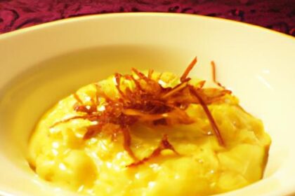 Golden Delight: Pressure Cooker Saffron Rice Pudding Guide