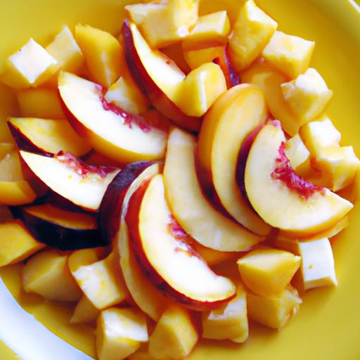 Delightful Cottage Cheese with Sliced Peaches: A Healthy Twist